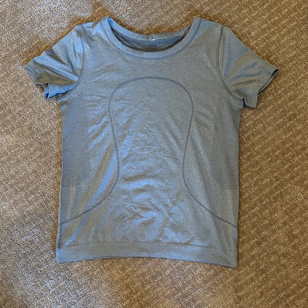 Grey Lululemon shirt